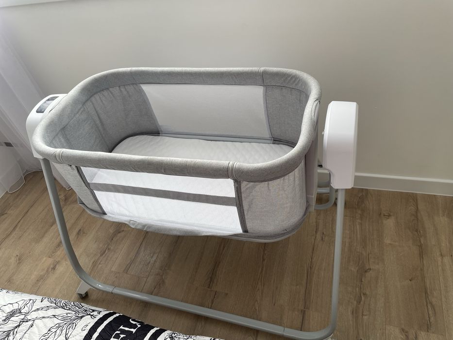 Продам шезлонг новый