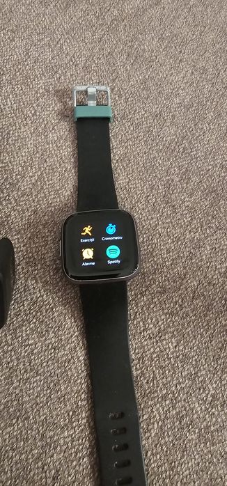 Smartwatch ceas fitbit versa 2 funcțional