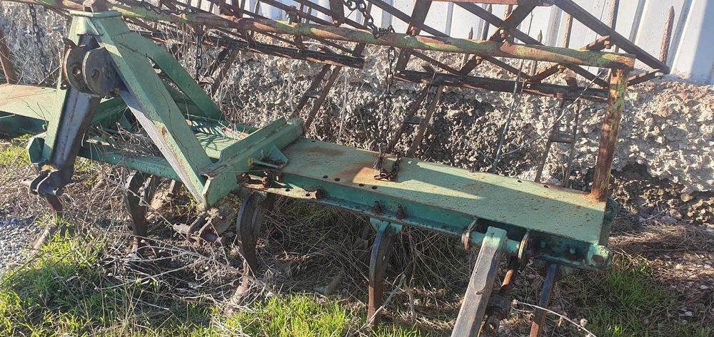 Култиватор чизел 2,5м; сеялка "румънка"; свредел за дупки