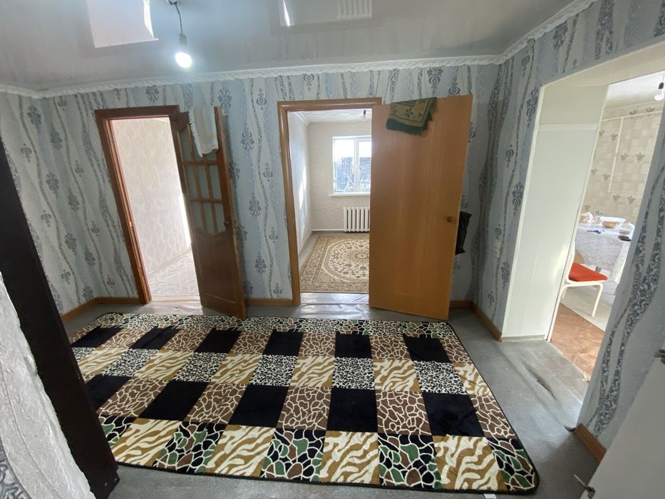 Продам дом на дачном участке .