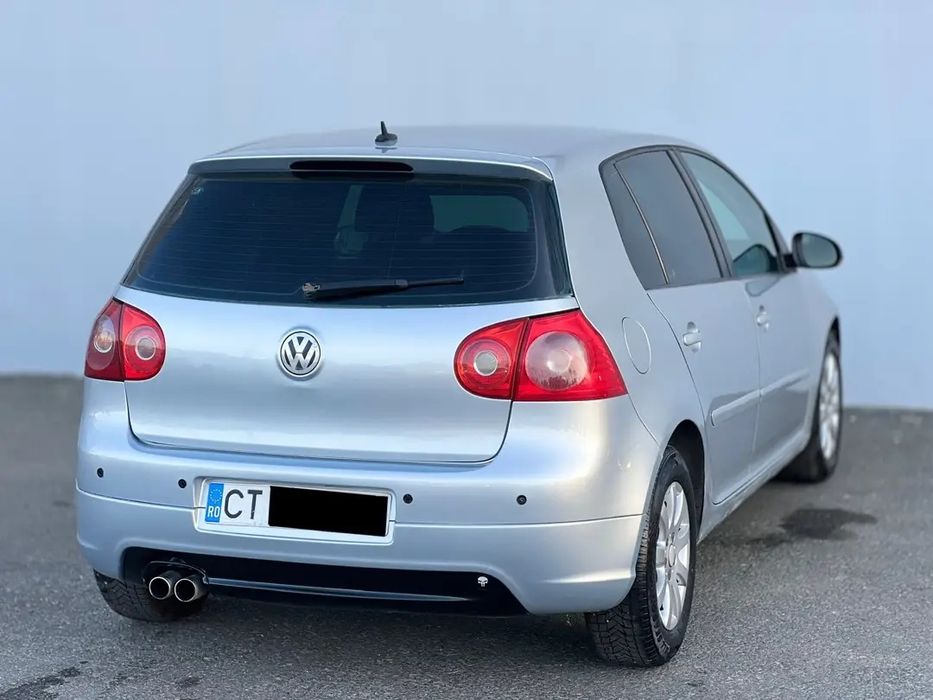 Vând Volkswagen Golf 5, an fabricație 2006, motor 1.9 TDI diesel