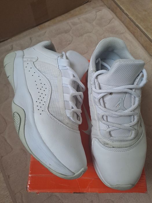 Nike Air Jordan 11 CMFT low 35.5