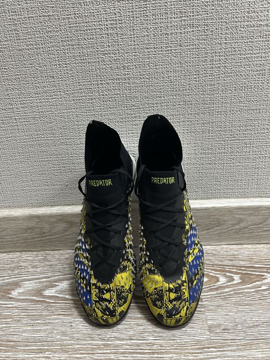 Сороконожки Adidas predatorXwolverine