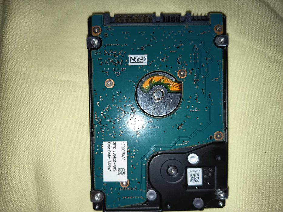 Hard disc laptop 1 TB +  windows 10 sau win 11 instalat