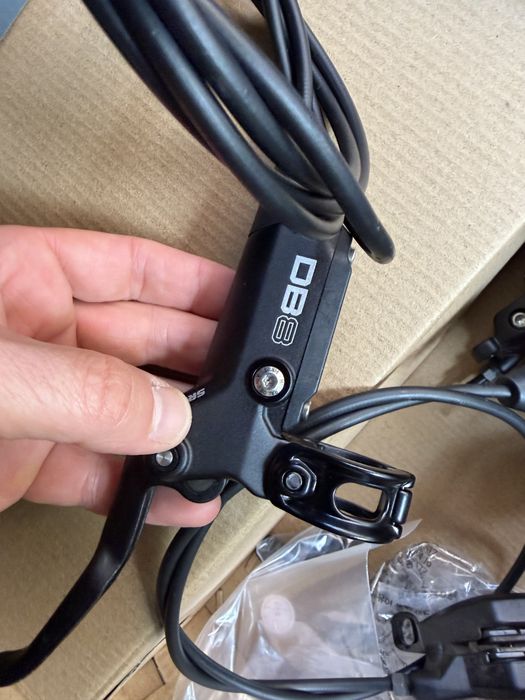 Frane SRAM DB8 set bicicleta