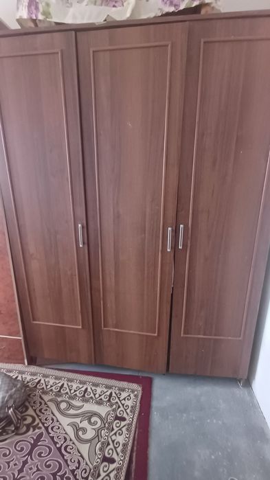 Шкафы для одежды