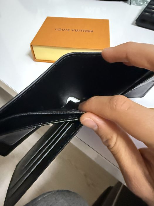 Louis Vuitton портфейл
