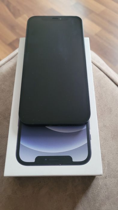 Vind iPhone 12 64giga