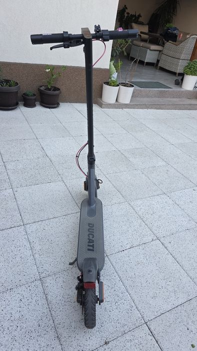 Trotineta Ducati