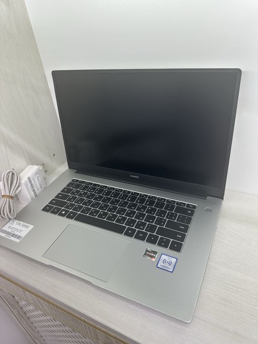 Huawei AMD Ryzen 5 5500U