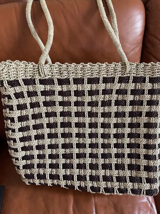 Плетена кошница,нова,цена 25 лв.