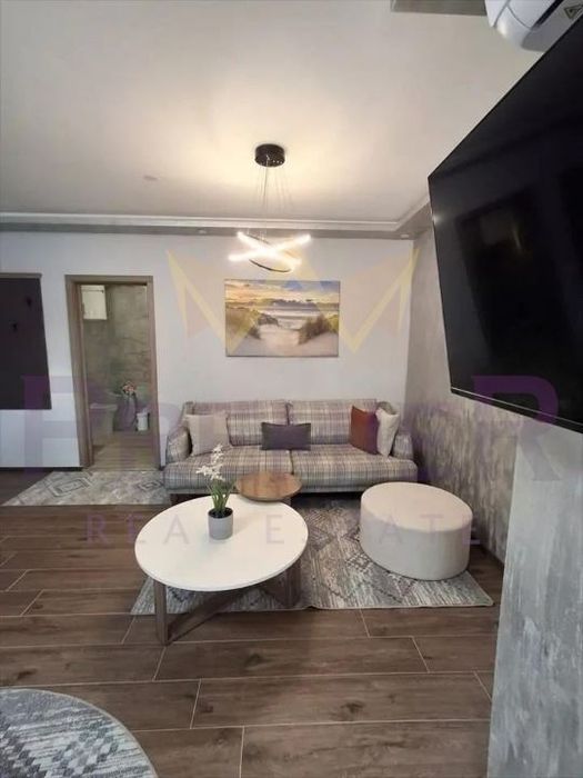 Дава се под наем Двустаен апартамент в Варна, Бриз - 68 кв.м за 867 € - Снимка #2