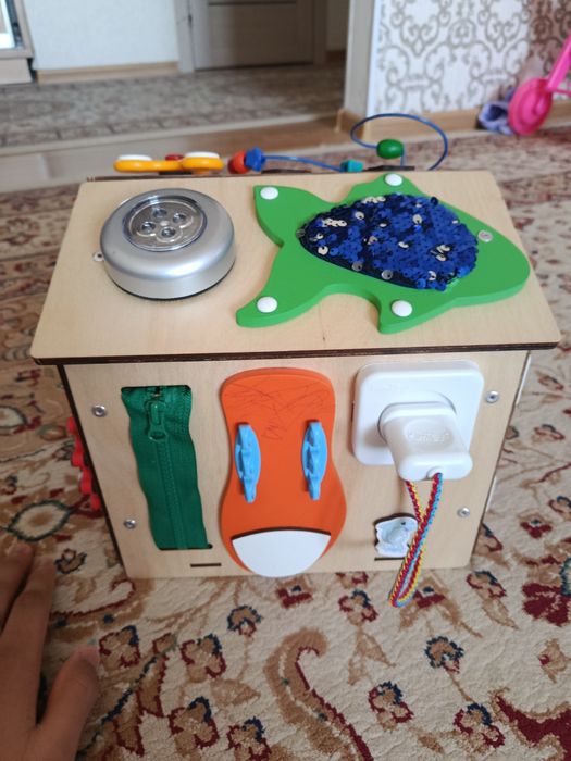 Детский домик развивающий