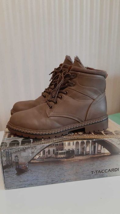 Ботинки женские размер 38