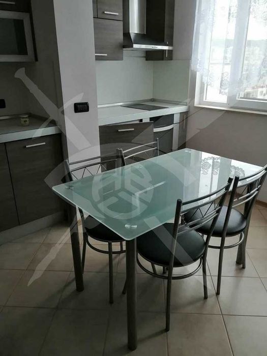 Дава се под наем Тристаен апартамент в Варна, Цветен квартал - 60 кв.м за 500 € - Снимка #1