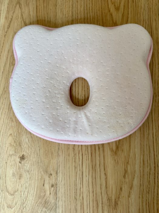 Анатомична възглавница за бебе