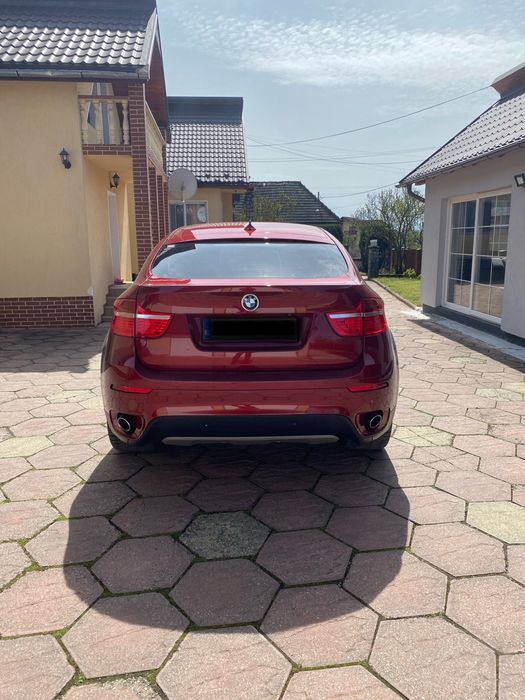 BMW X6 4.0D. Xdrive 306CP Are Bataie la Motor
