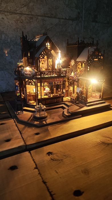 Волшебный домик.