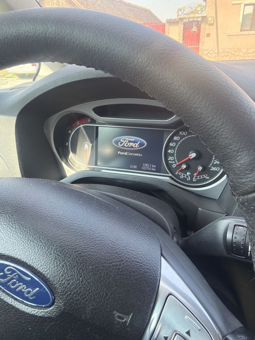 Vand Ford Galaxy Motor defect