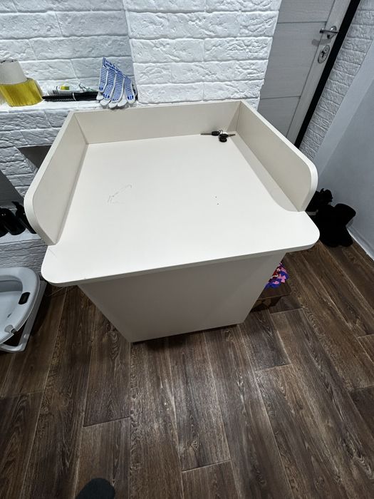 Продам пеленальный стол