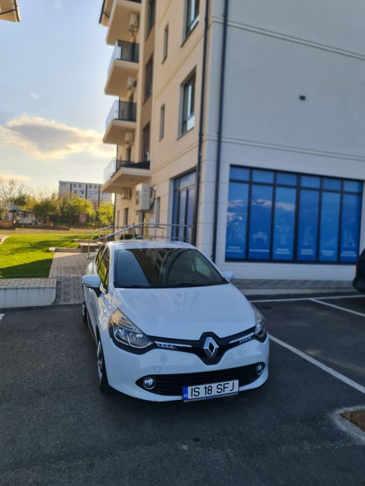 Vând Clio 4/ 1.5 Diesel/ Întreținut excesiv