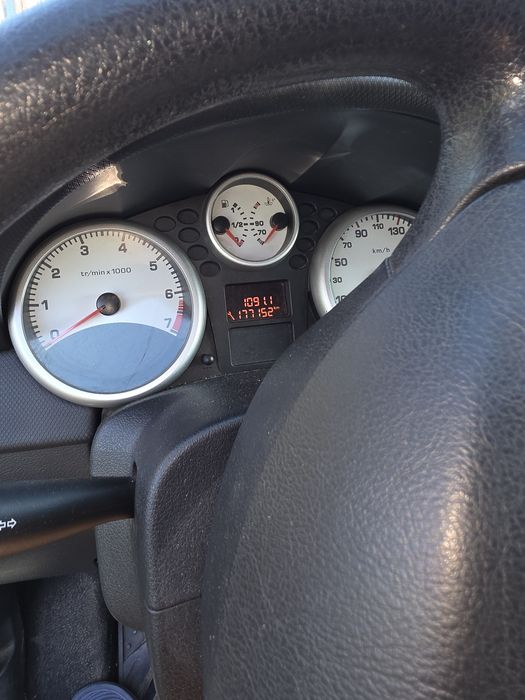 Peugeot 207 1.4 benzina an 2010, 177.152km
