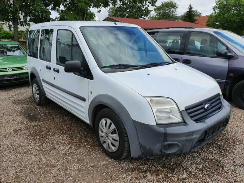 Dezmembrez Ford Tourneo Connect