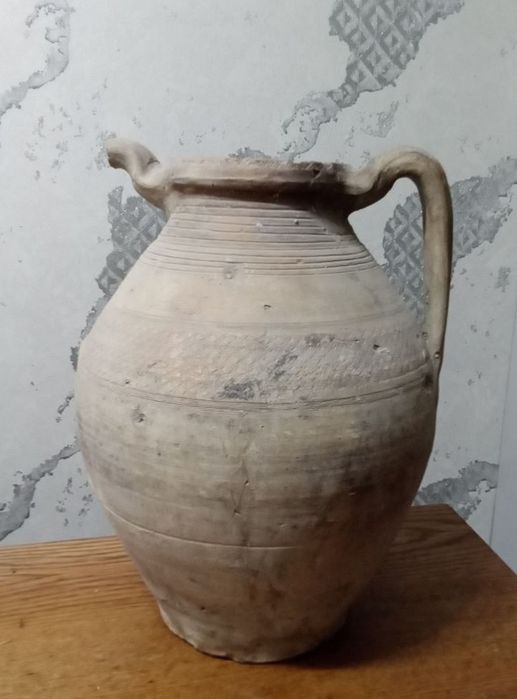 Кувшин старинный