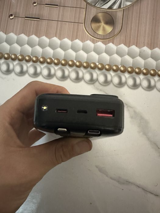 пауэрбанк 20000мА•ч