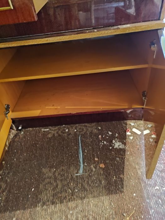 Шкаф шефанериде бар 40000 тенге