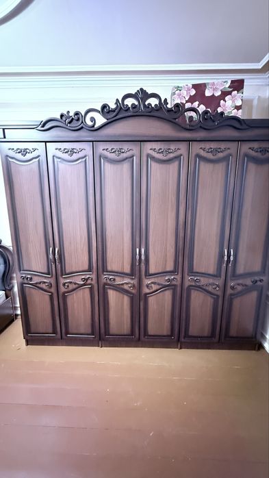 Продаётся спальный гарнитур б/у очень хорошем состояние