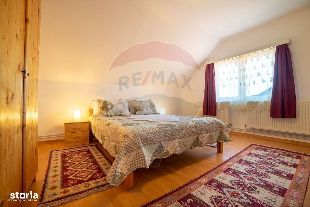 Hotel / Pensiune cu 16 camere de vânzare