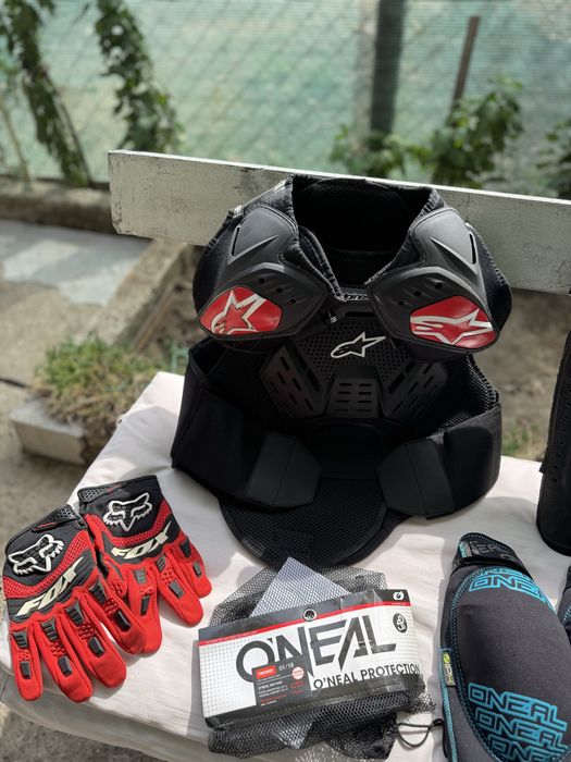 Налакътници oneal