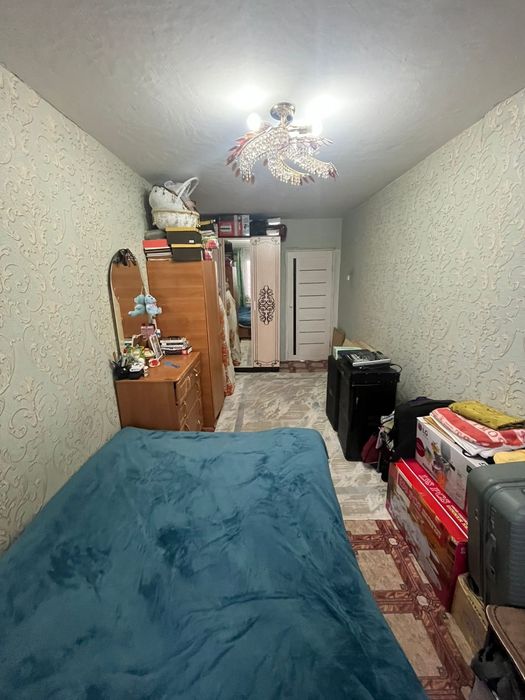 Продаётся 2 комн Нефтебаза