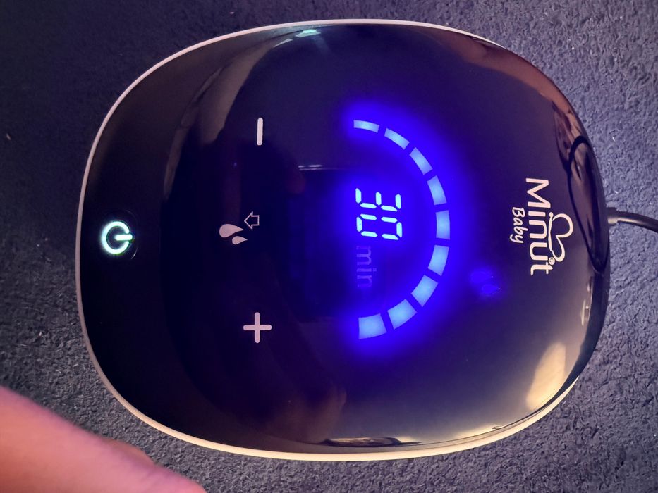 Vând pompa de sân 2 in 1