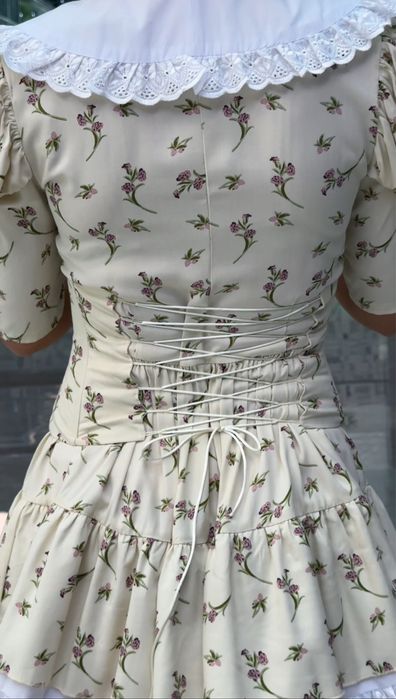 Платье женское с корсетом