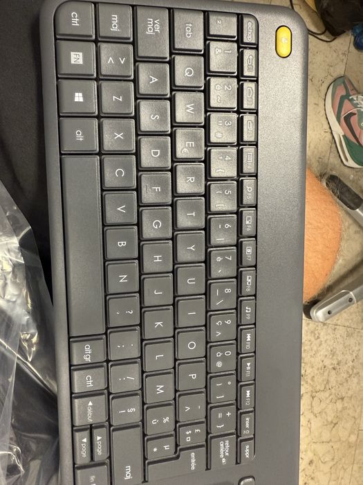 Tastatura logitech k400 plus noua sigilata originala