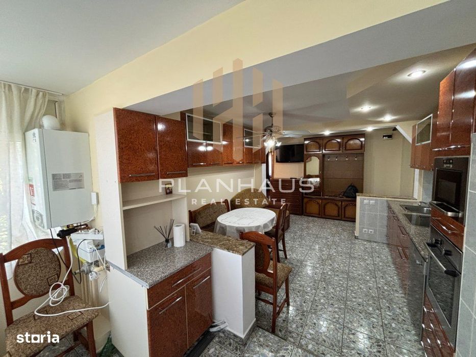 Apartament 2 camere, decomandat - bld. Republicii, zona Liana — fotografia 3