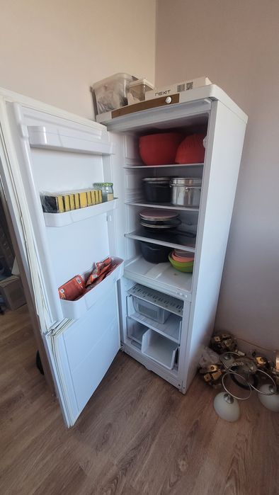 Холодильник Indesit