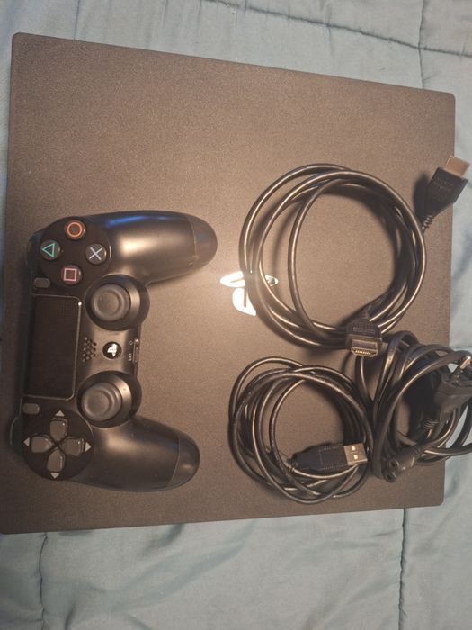 Playstation 4 pro + 1 джойстик