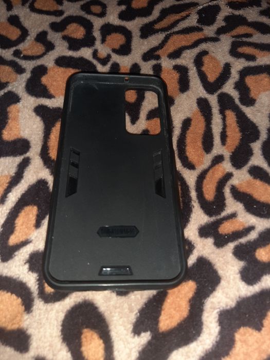 Продам чехол на sam-a16-5c