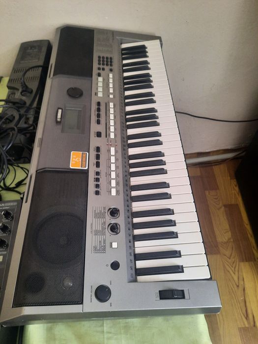 Yamaha psr e 443