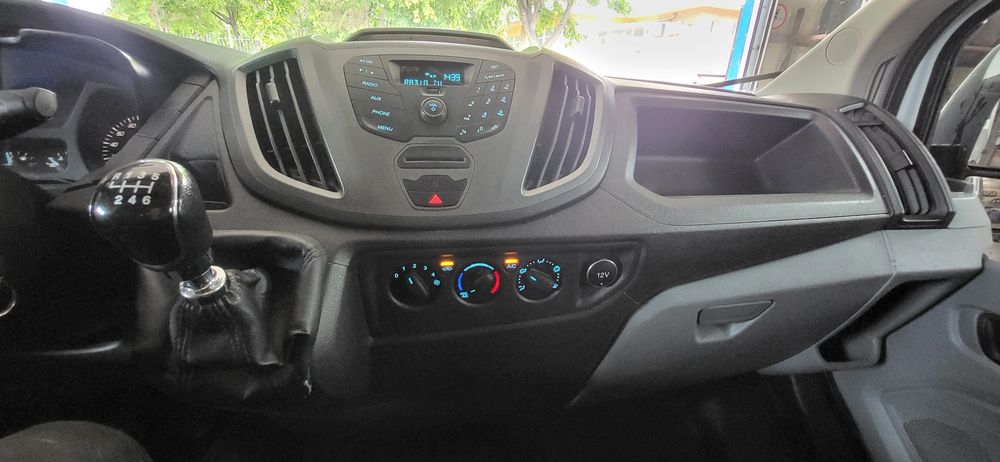 Ford transit doka 7 locuri