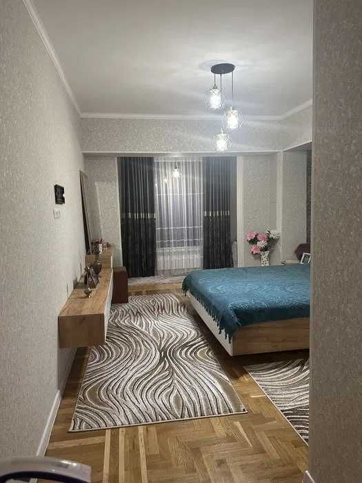 3-комн. 120 м², Мирабад, ЦУМ, метро Космонавтов, центр`