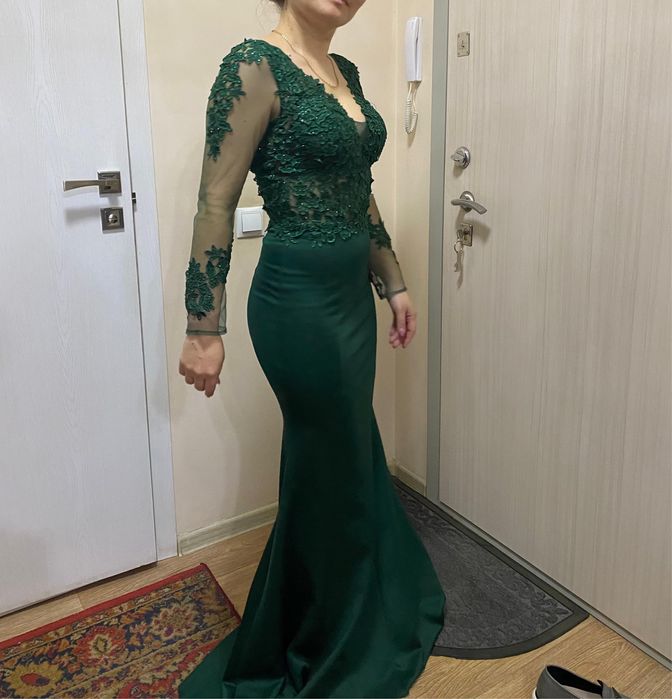 Платье зеленое, женское