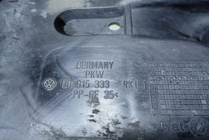 Suport baterie 1J0915333 Volkswagen VW Beetle a 2-a generatie seria