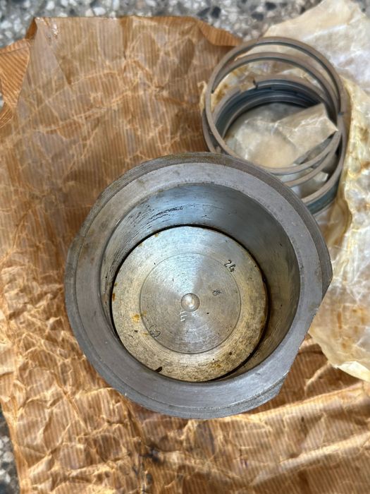 Skoda mb100 pistons ( бутала , сегменти , ризи , оригинални ) шкода