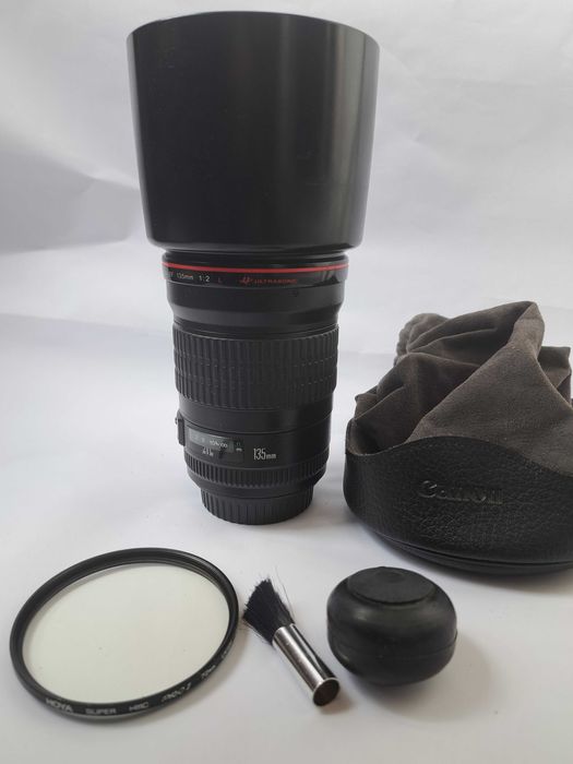 Obiectiv Canon EF 135 mm F2 L