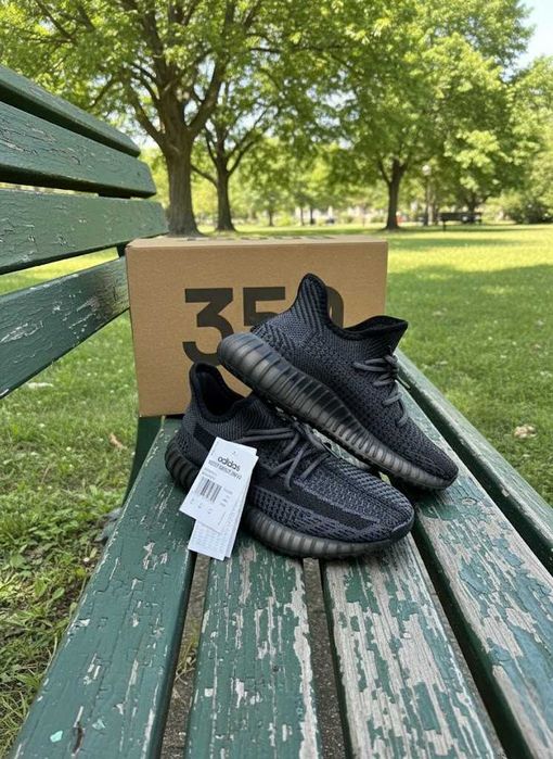 Adidasi Yeezy Boost 350 v2 Black - Adidasi Premium 40-46
