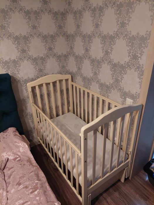 Манеж детский качающийся (маятник)